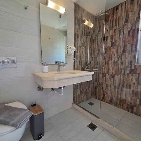 Hotel Coco's Corfu 2*